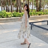 海边度假风碎花吊带连衣裙女2025夏季新款法式超好看气质绝美长裙，女装连衣裙，2C207