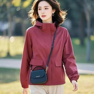 独特漂亮初春高级感超好看休闲百搭连帽薄外套冲锋衣女款2026新款