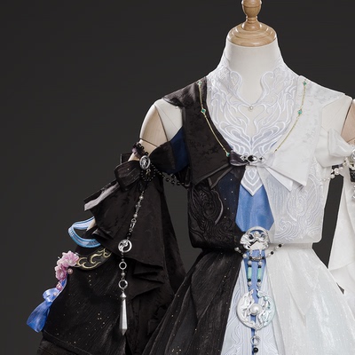 优派瑞剑网3展锋咩萝cos服