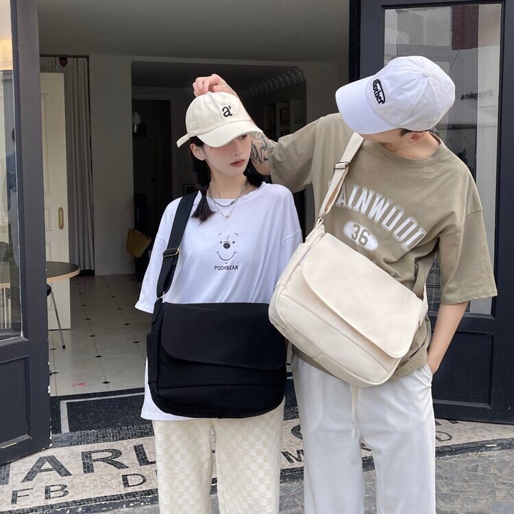森系男女斜挎包帆布包复古邮差包大通勤包学生补课袋ins文艺包潮