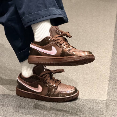NIKE/耐克女鞋AIR JORDAN 1低帮百搭舒适时尚休闲板鞋 IQ9787-262