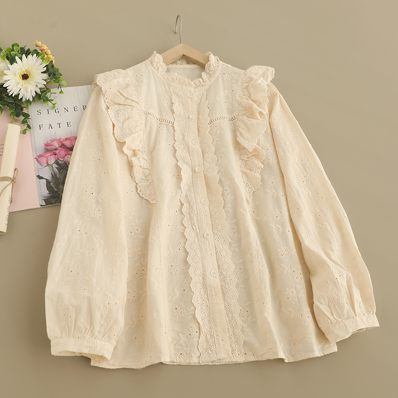 新款日系小清新荷叶花边绣花长袖衬衫女宽松甜美减龄米色娃娃衫潮
