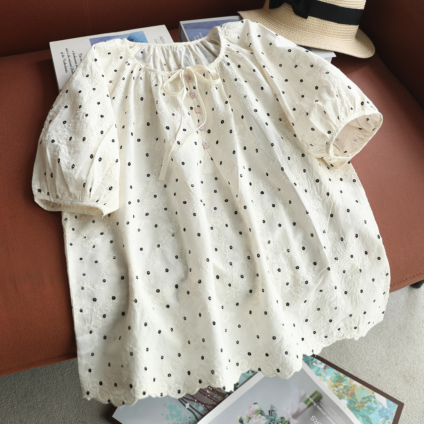 夏季纯棉泡泡袖波点系带女衬衫