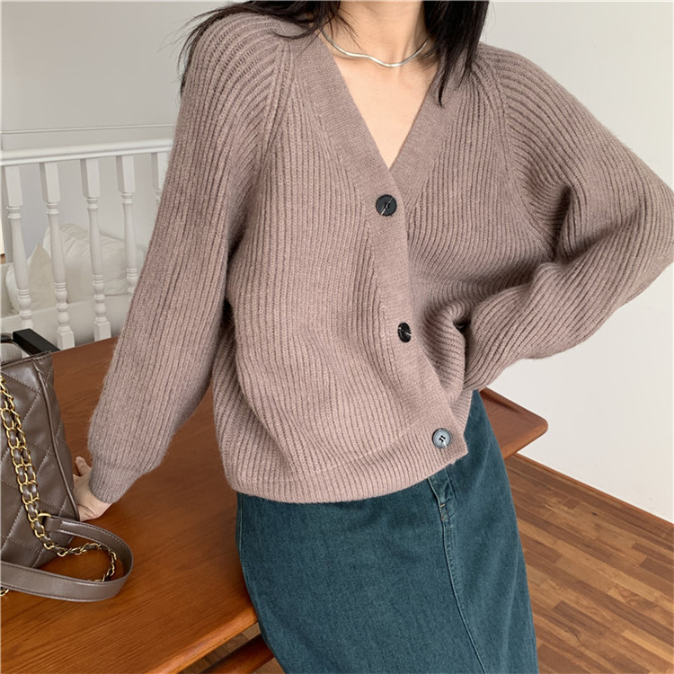 Real price autumn and winter single breasted sweater temperament V-neck plain lazy style knitted cardigan