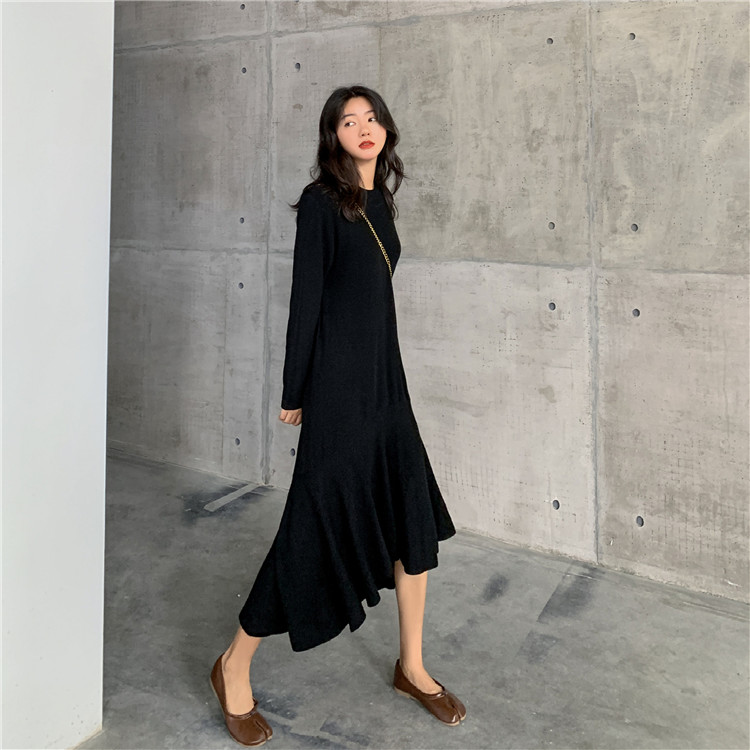 Real price autumn and winter knitted fishtail dress small black skirt French retro knee long skirt