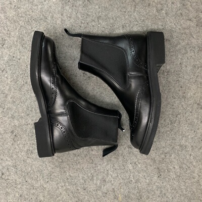 TRICKERS英国布洛克雕花切尔西靴