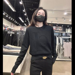 Calvin Klein CK女士新款舒适时尚圆领套头毛衣针织衫CW242
