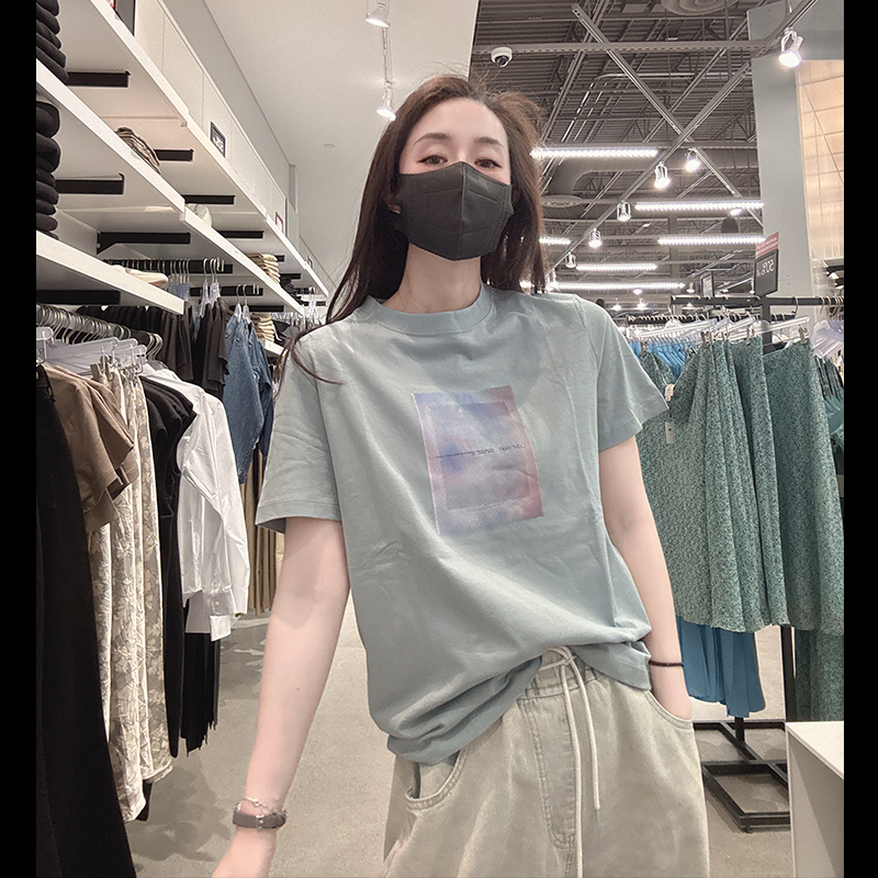 CK女士短袖印花圆领T恤