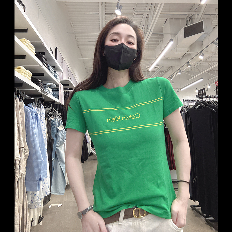 CK女士舒适时尚休闲短袖T恤