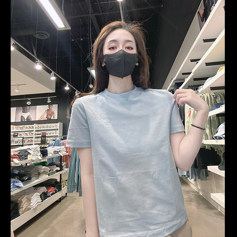 CK Calvin Klein女士新款圆领纯棉舒适时尚休闲刺绣短袖T恤CW376