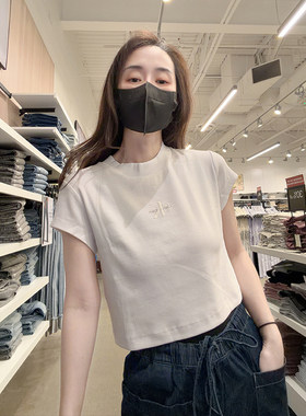 CalvinKlein女士圆领短袖T恤