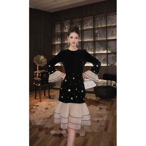 设计感拼接小黑裙时尚显瘦法式性感气质名媛连衣裙21574