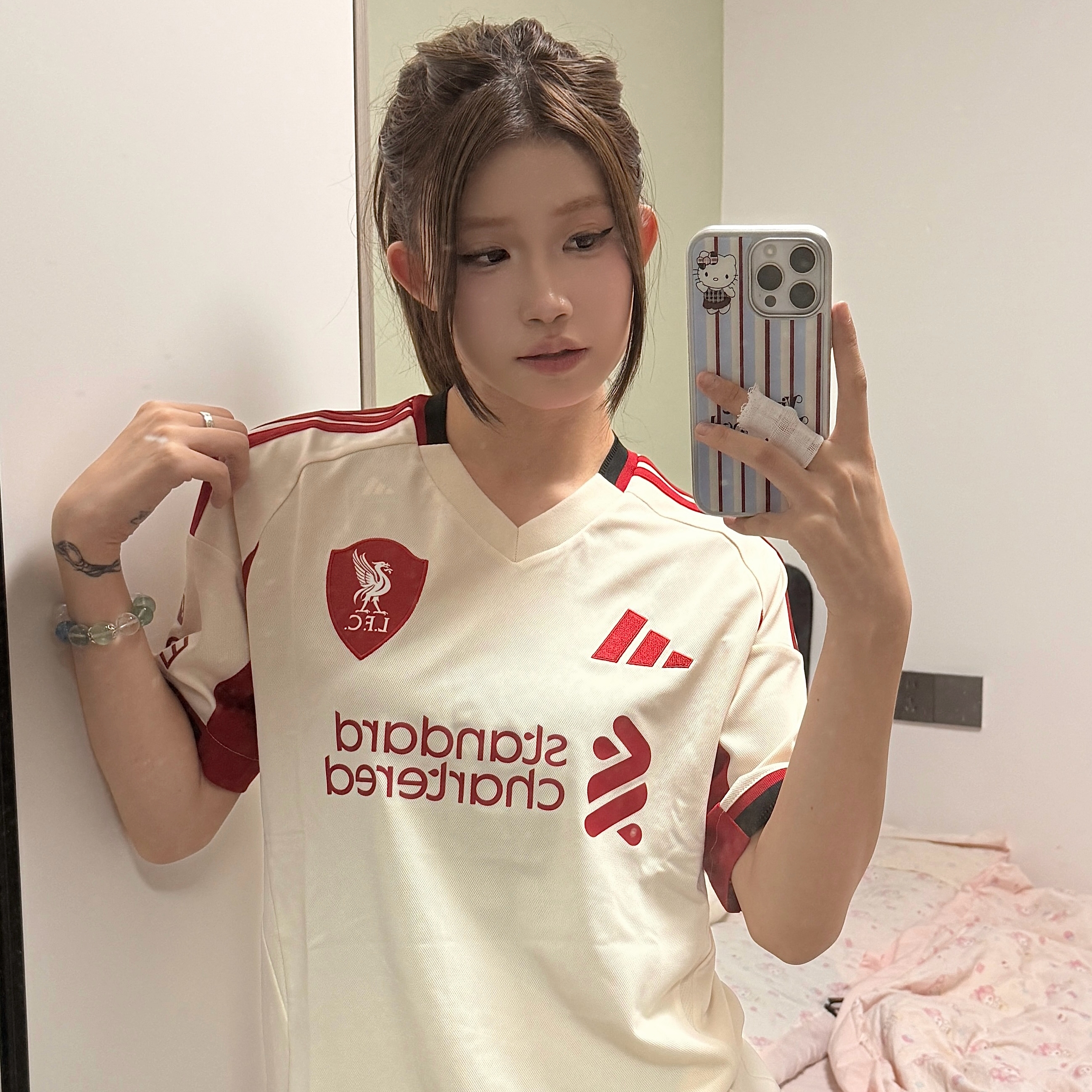 Adidas利物浦客场球迷版足球服