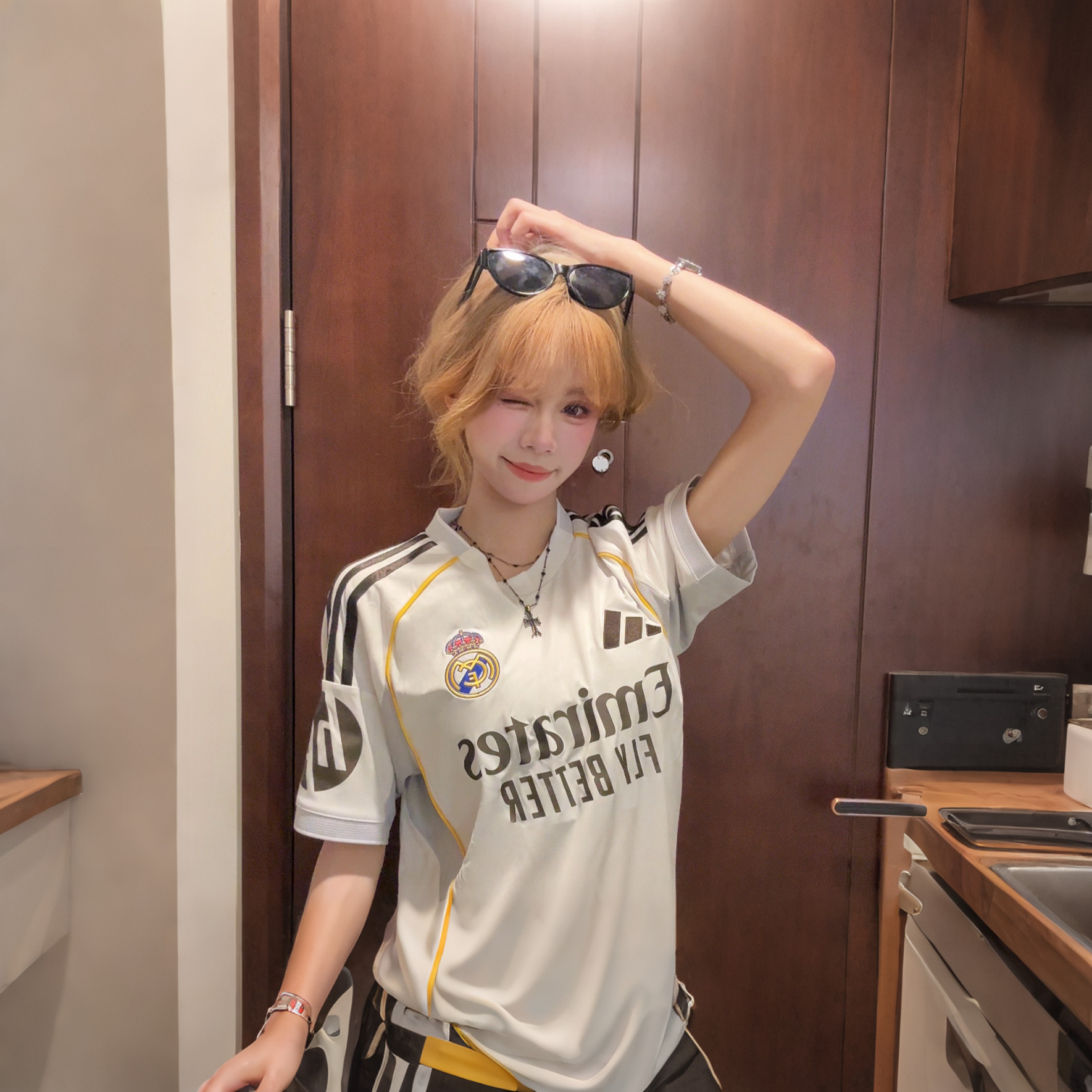 Adidas阿迪达斯26主场短袖足球服
