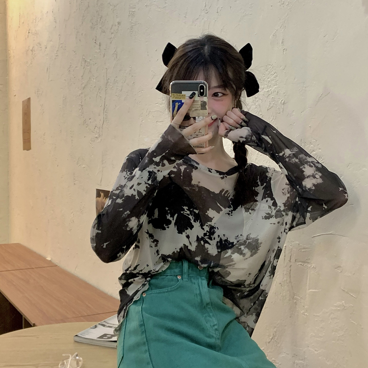 Real price ~ Korean autumn loose and versatile perspective tie dyeing sleeve long sleeve screen bottoming t