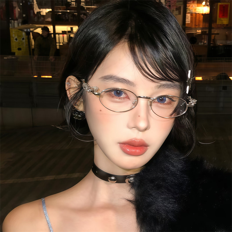 椭圆形眼镜水钻轻奢时髦高级感2025新款素颜平光镜配近视小脸学生,ZIPPO/瑞士军刀/眼镜,定制成品光学镜,淘宝优惠券,粉丝福利购,淘宝优惠卷