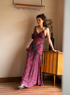 99PERCENT收腰长款蕾丝拼接大摆性感度假吊带裙女神连衣裙女夏款