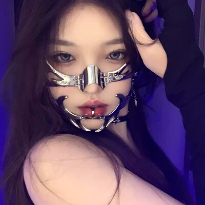 赛博朋克金属面具下巴半脸面罩女脸链鼻面饰机械感唇环嘴套男cos