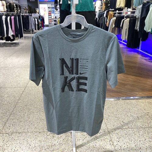 Nike/耐克男圆领短袖T恤