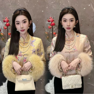 新中式国风羽绒棉服外套女洋气冬季新款高端仿真毛袖提花盘扣上衣