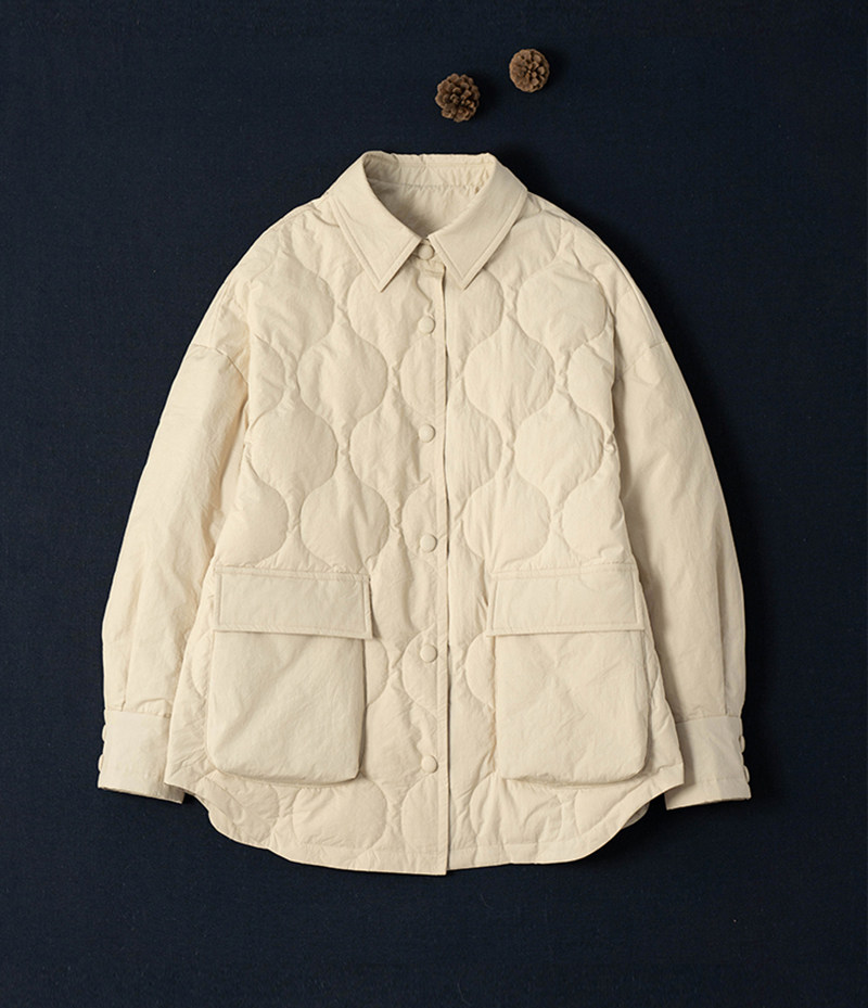 西河自制原创冬新品精密莼棉里面休闲宽松短款白鹅绒羽绒服