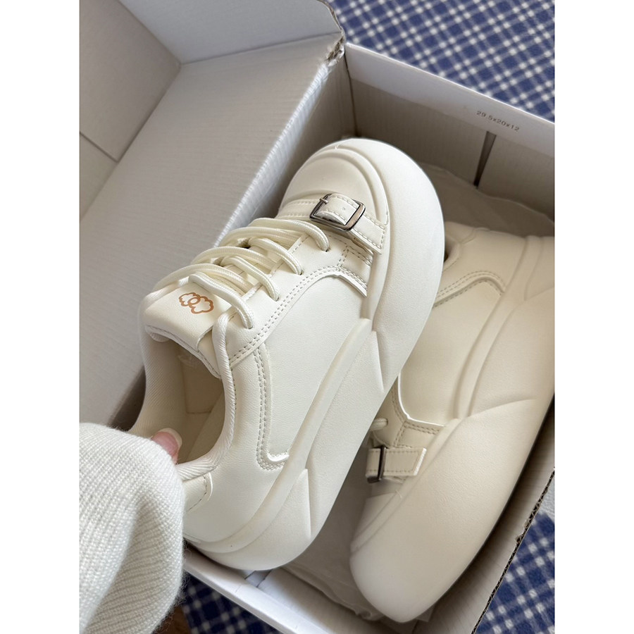 路十三韩系纽扣小白鞋女2026春季新款百搭学生面包鞋运动学生板鞋,女鞋,休闲板鞋,淘宝优惠券,粉丝福利购,淘宝优惠卷