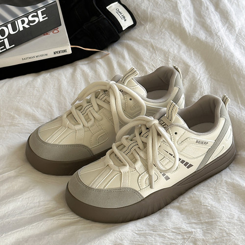 路十三小众设计板鞋女款2026新款超火小白女鞋学生百搭鞋子ins潮