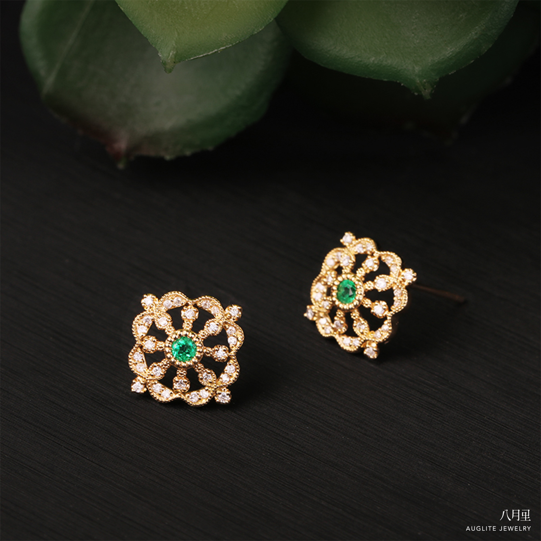 天然哥伦比亚祖母绿耳钉18K金