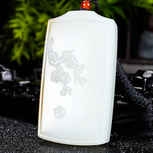 省级大师郭磊新疆且末老料和田玉羊脂白玉挂件梅花暗梅疏影58.9克