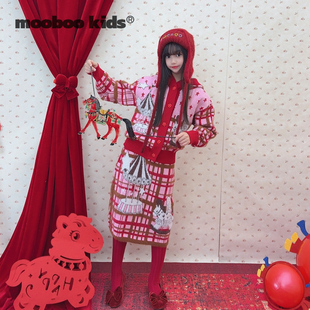墨宝童装 MoobooKids_原创新年粉红格纹欢乐小马毛衣外套半裙套装