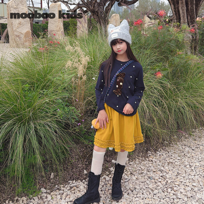 墨宝童装_烂漫田园外套蓝波点针织+蓝色糖果长袖T+黄丝绒花边裙裤