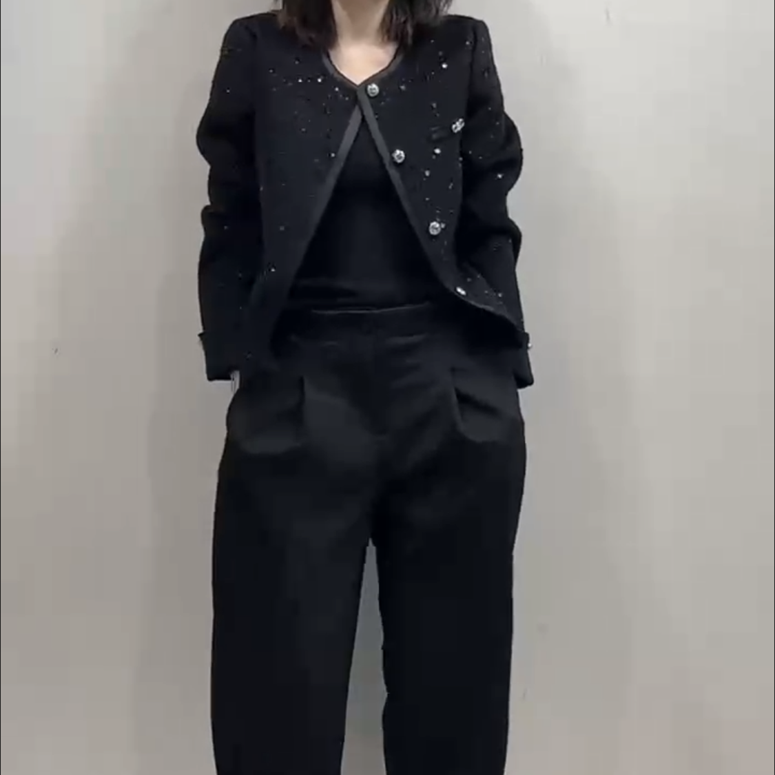 欧洲站欧货2024秋季新款时尚潮款休闲百搭修身短外套女 价格私聊