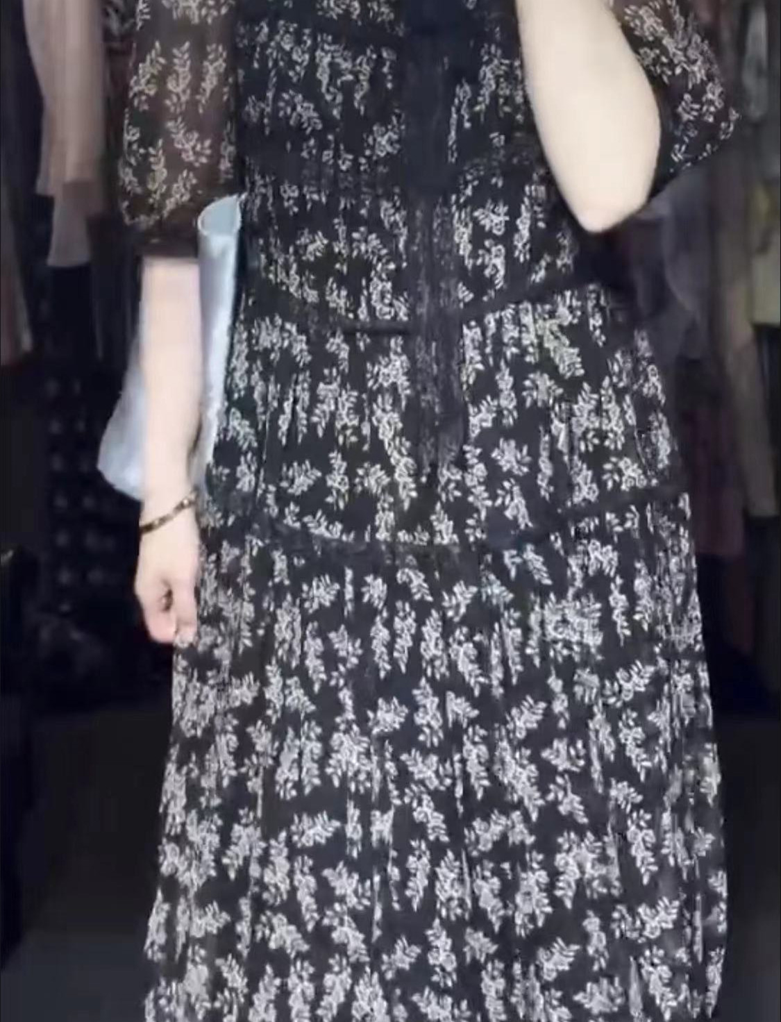 欧洲站欧货2024夏季新款时尚潮款休闲百搭修身连衣裙女 价格私聊