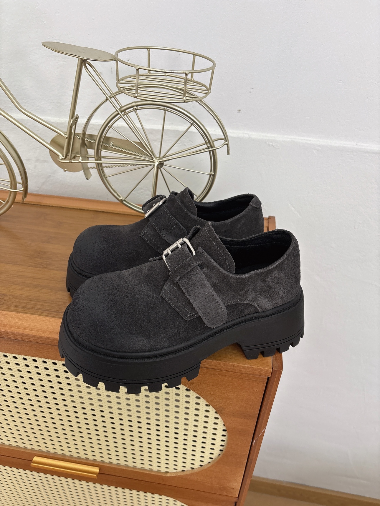 欧货真皮厚底勃肯鞋女冬季爆款小个子增高乐福鞋百搭单鞋通勤女鞋