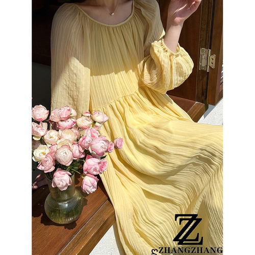 鹅黄显白度假沙滩孕妇连衣裙