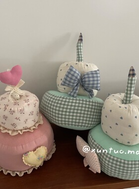 念念布艺手工蛋糕装饰摆件DIY 蛋糕抱枕粉色爱心生日派对道具玩偶