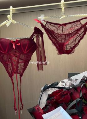 Mrspanda.甜心月神红色鱼骨胸衣2件套绑带蝴蝶结甜美性感显瘦粉黑