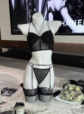 mrspanda黑泡芙内衣文胸套装黑色挂脖胸衣简约欧美显瘦性感银色