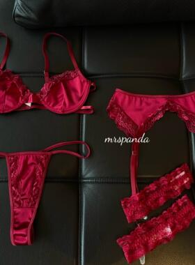 Mrspanda.蒂凡尼早餐红色绸缎内衣四件蕾丝拼接法式浪漫复古优雅