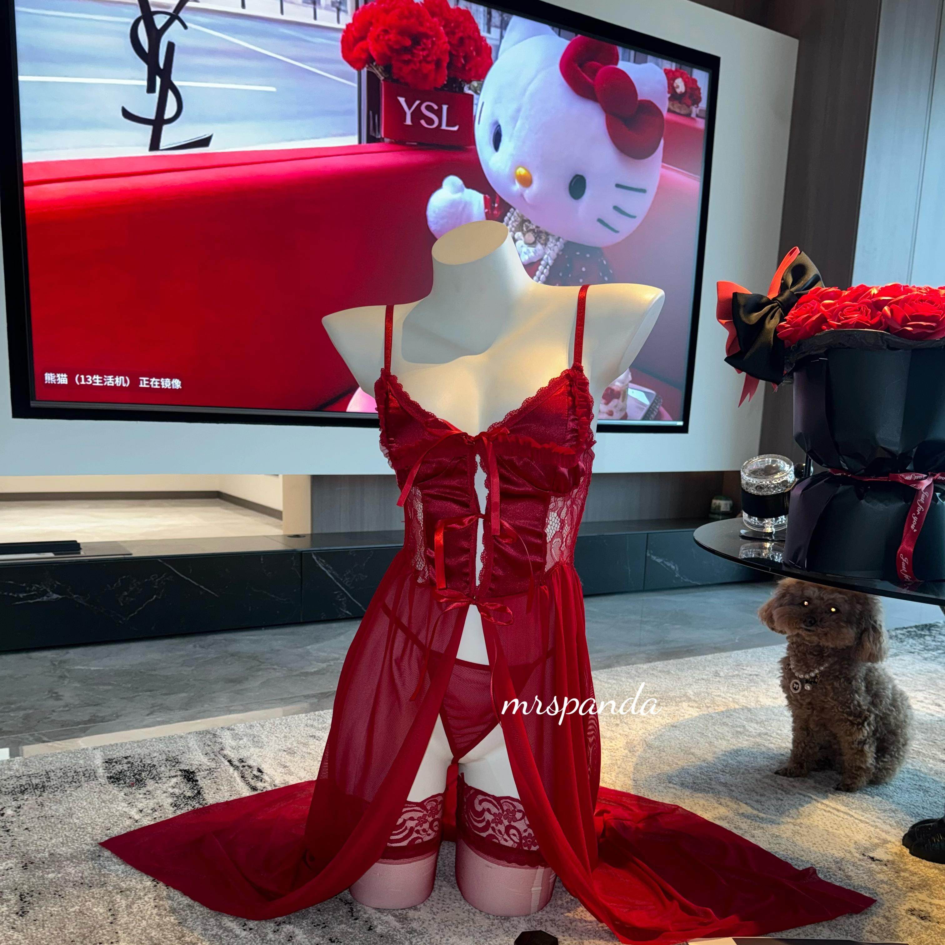 MrsPanda·新婚之夜·酒红色睡裙吊带超长性感显白高开叉晨袍欧美