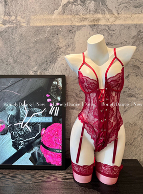 MrsPanda·红舞鞋·蕾丝连体透视情趣性感绑带内衣吊带酒红色