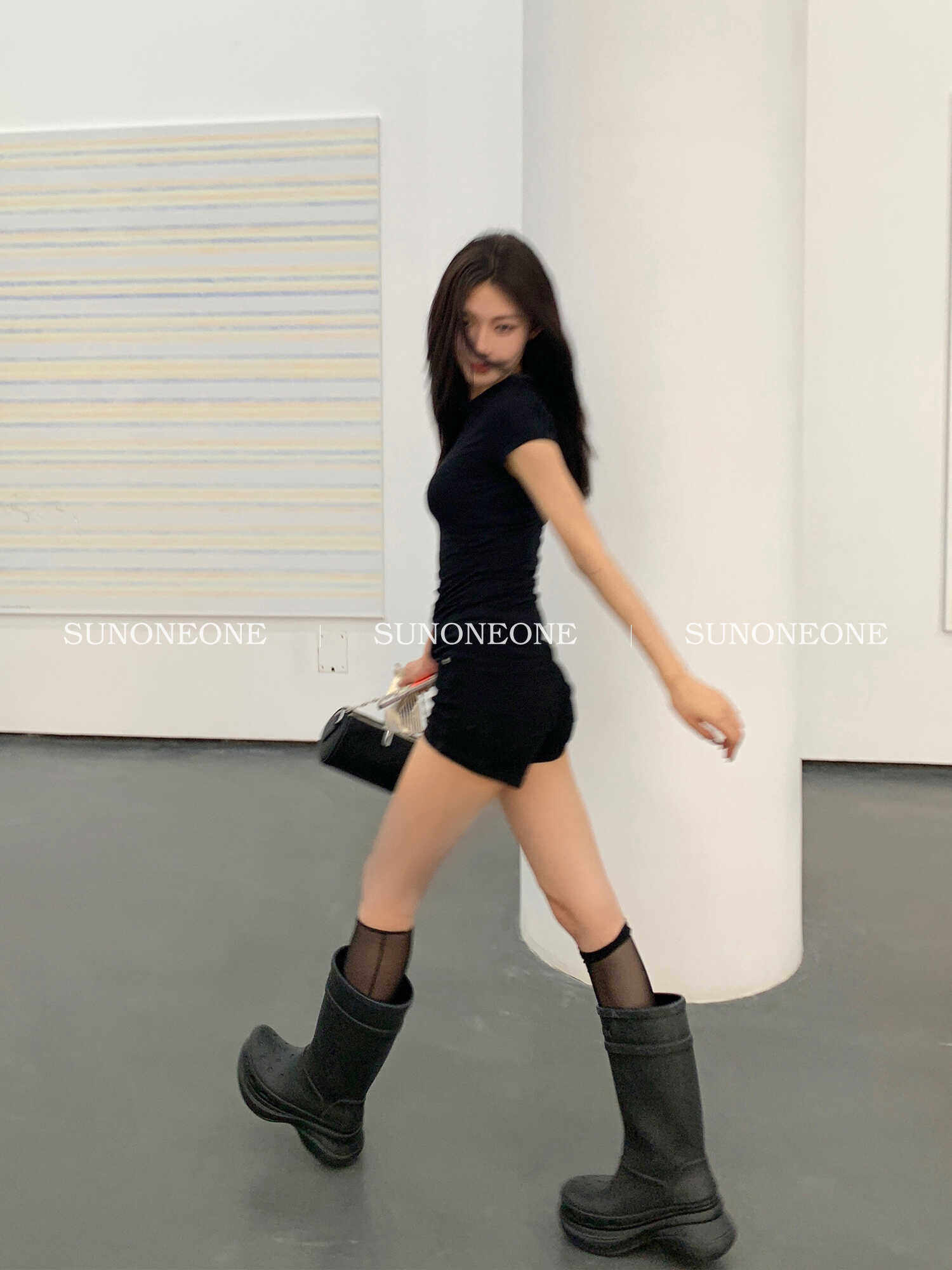 美式热裤辣妹牛仔短裤女夏百搭黑色小个子显瘦紧身裤子