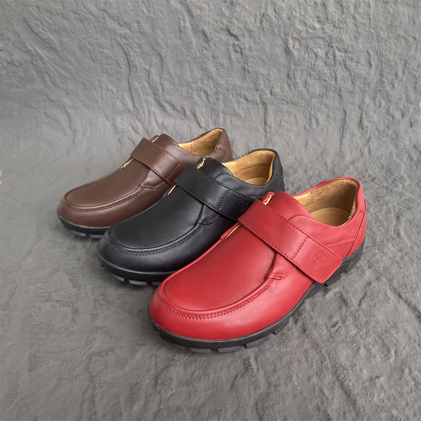 红色耐磨平底正品真皮断码清仓