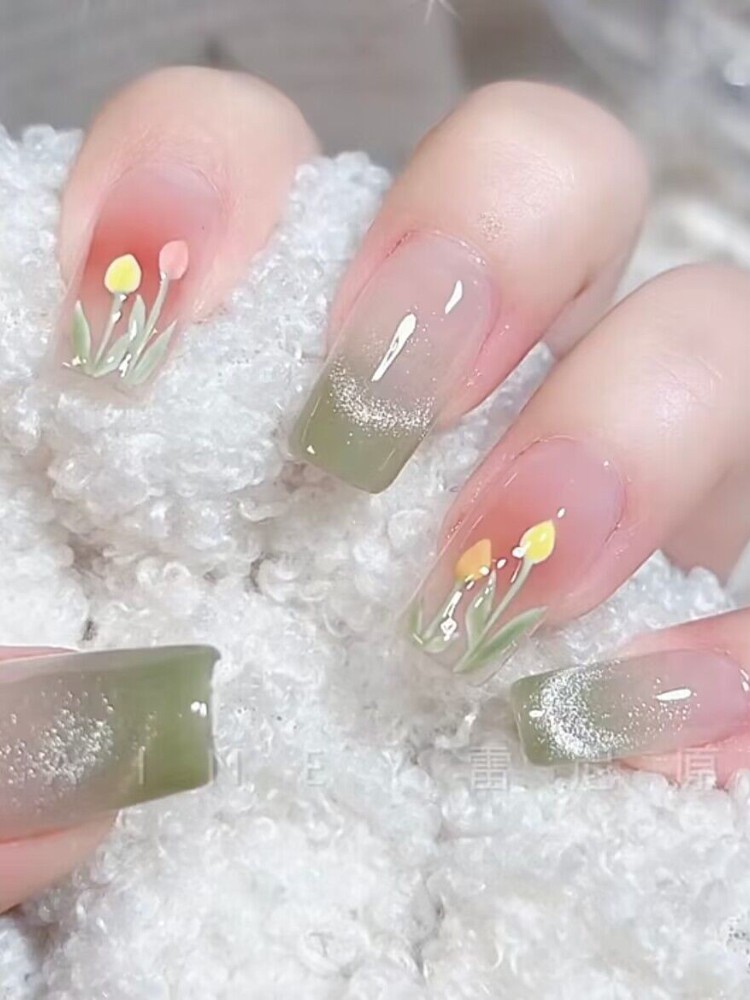 夏日新款手工定制穿戴甲绿猫眼郁金香穿戴甲成品可拆卸美甲贴显白