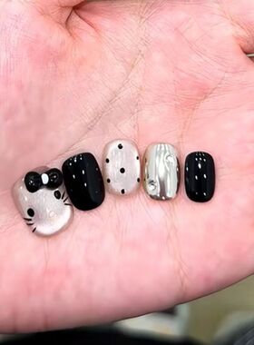 黑色秋冬猫眼波点蝴蝶可爱Kitty美甲手工穿戴甲小短甲学生指甲贴