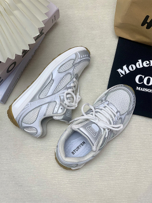 经典百搭低帮休闲板鞋女鞋子