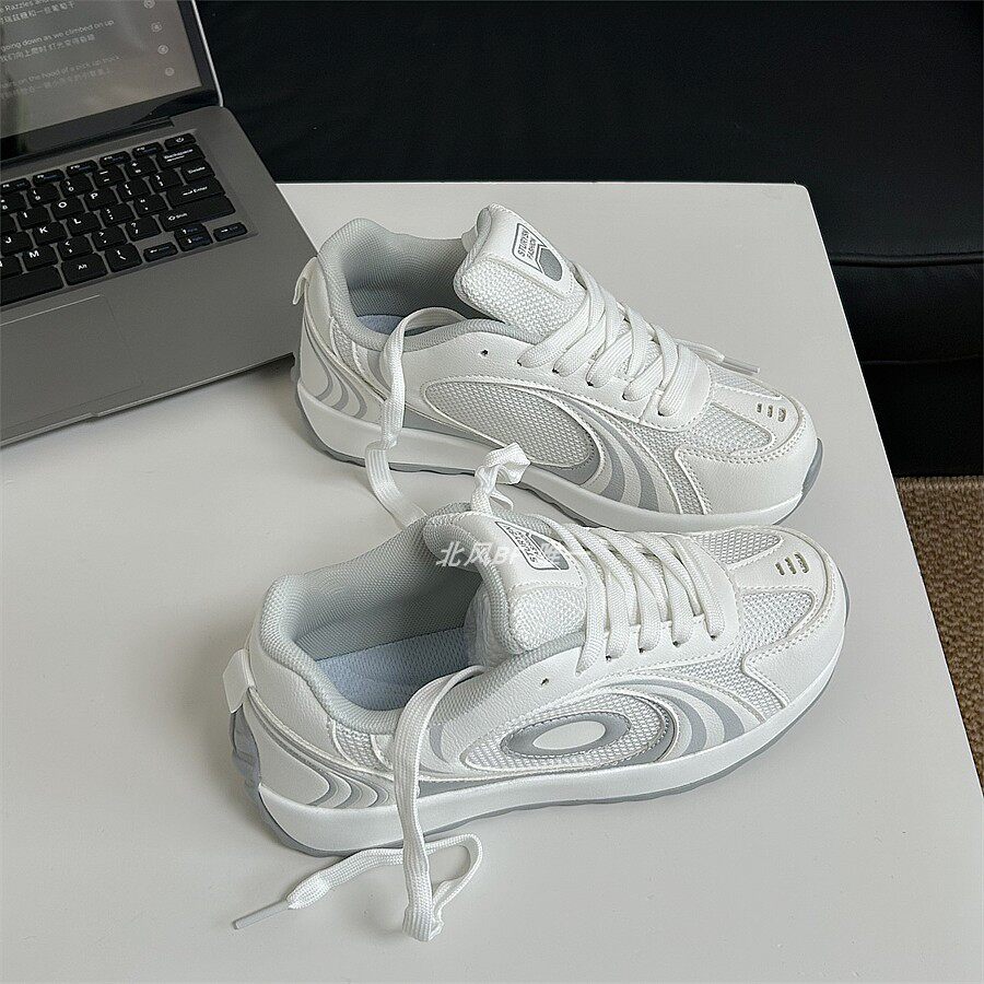 2026年春季新款网面学生休闲运动鞋女鞋ins潮轻便百搭板鞋小白鞋