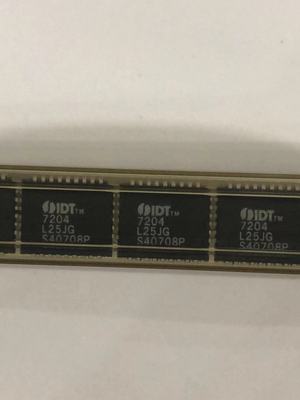 专业电子元器件  IDT7204L25JG PLCC32  IDT7204L25JG  IDT7204L2