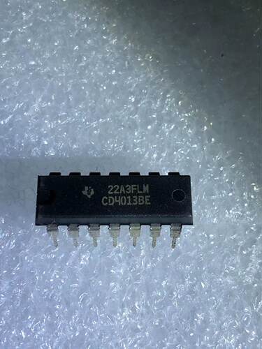 CD4013BE CD4013BE 4013BE 触发器 直插DIP-14 电子料配单 现货
