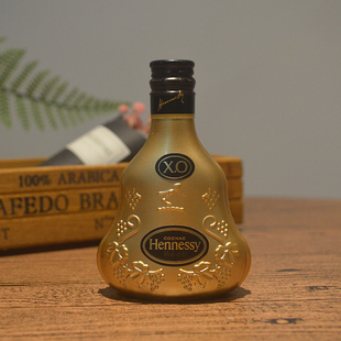 酒版轩尼诗XO50ml瓶子摆件玻璃小瓶装饰品工艺品酒柜金色迷你收藏